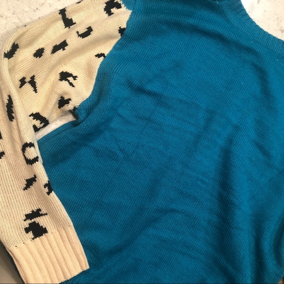Leopard Printed Sweater Peacock Blue - Picture 6 of 6